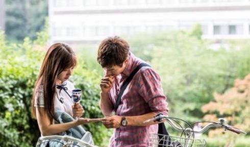 成功追到心爱女人的策略（从心态到行动，教你如何用正确的方法追到她）