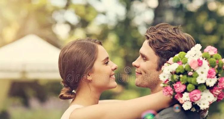 男友已离婚有孩子，我们还应该挽回吗？（分手后的挽回，关键在于这些因素）