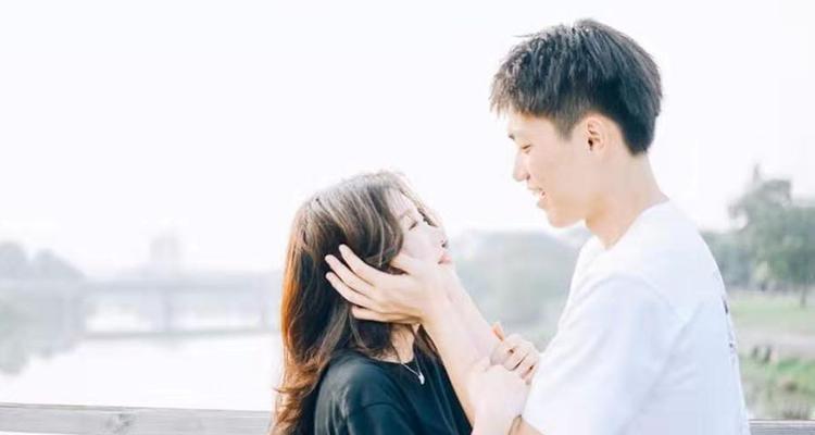 如何挽回前任心？-三招让你在分手后最容易复合（掌握这三个技巧，让她回到你身边不再是梦想！）