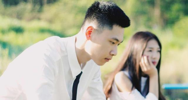 男友与前女友纠缠不清（探讨男女关系中的陈年旧事，防止前任搅局）