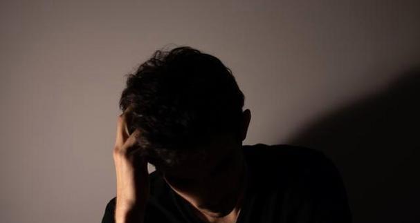 如何以分手说什么让对方内疚挽回？（掌握这些有利方法和语言，成功挽回你的爱情！）