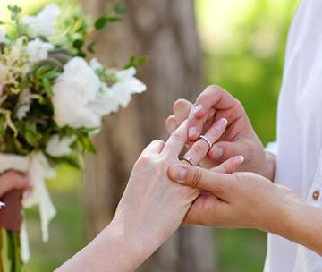 挽救婚姻的实用方法（从离婚边缘走向幸福生活）