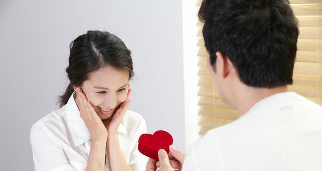 分手后想挽回去她家？这些步骤不能少！（如何有效地挽回前任？）