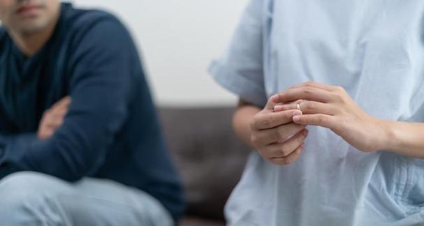 发现老公出轨的证据（再相信他一次，你敢吗？）