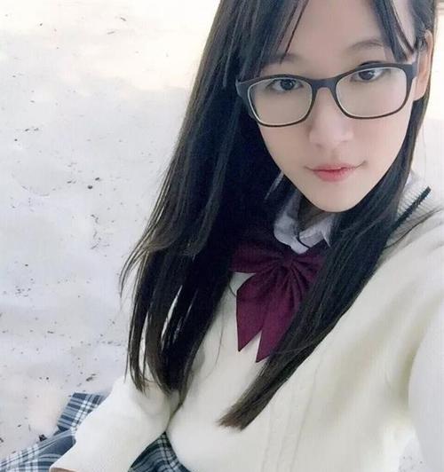 我是les，女友背叛了我，该怎么办？（如何面对女友的背叛，保护自己的心灵）