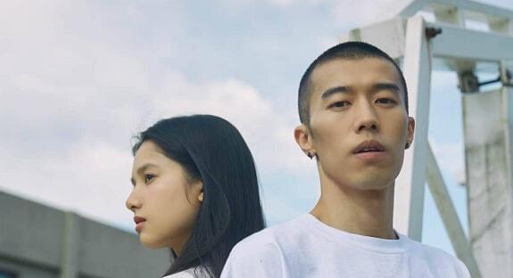 如何以富家女身份成功挽回前任？（打破“富家女”标签，用真情感动他的心，成功重获爱情！）