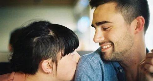 重修旧好，从诚恳道歉开始（如何诚恳地向对方道歉以及如何通过行动挽回关系？）