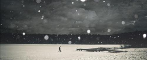 孤独的人该如何排解内心的孤独？（探寻孤独的本质，找到应对之道）