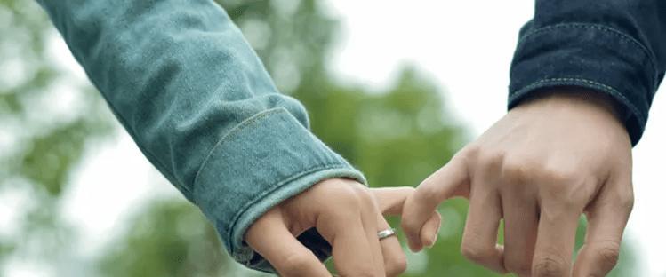 分手后五个时间点，助你挽回爱情（提升自己的五个时刻，成就爱情的永恒）