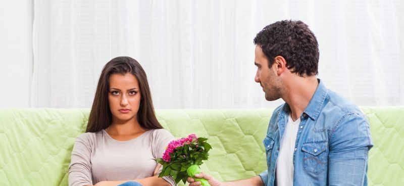 如何让丈夫击退老婆的婚外情？（掌握关键技巧，让婚姻恢复平稳！）