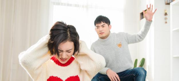 如何挽回失去的女友？（分手后，如何重新赢得她的心？）