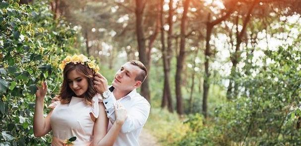 老公想离婚怎么办？妻子必备5招挽回婚姻！（如何让老公不想离婚？妻子必须掌握的5个技巧！）