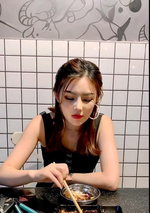 相亲女生买单意味着什么？（揭秘女生主动付账的心态和原因）